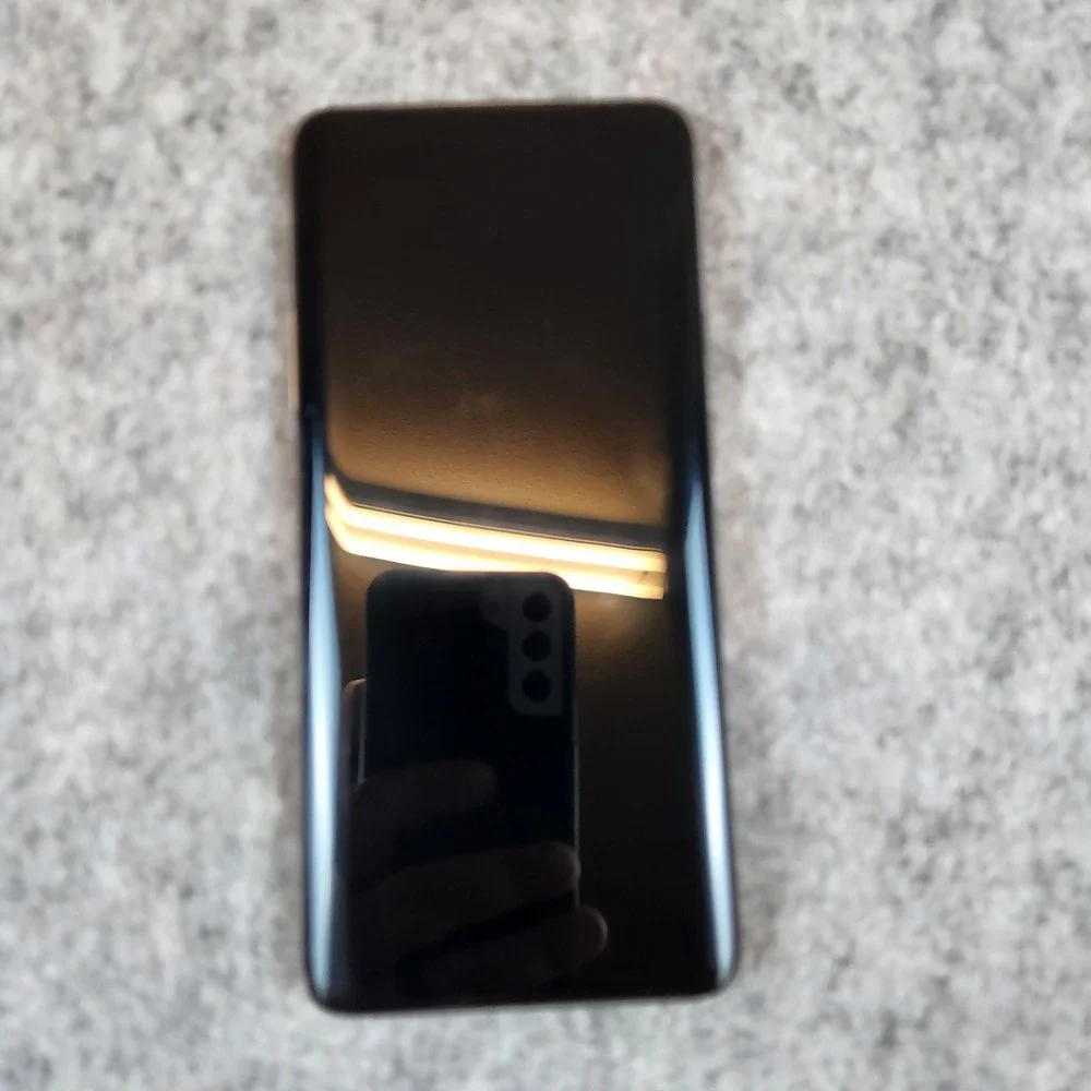 OnePlus 7 Pro Smartphone  Gray T-Mobile Android FOR PARTS ONLY